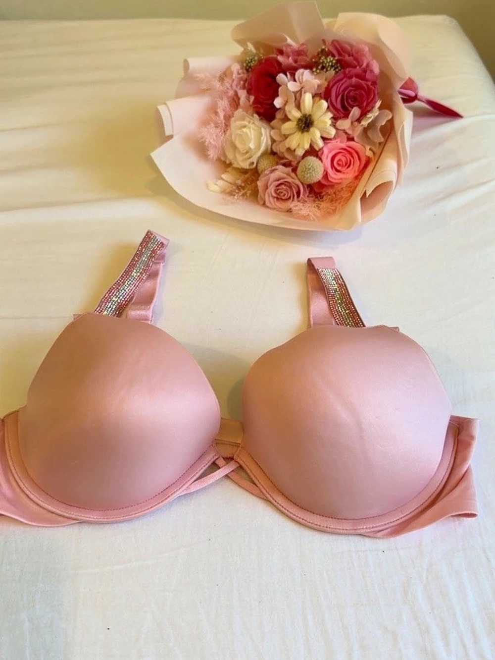 Victoria's Secret Very Sexy Shine Strap Push-Up Bra Pink 34C